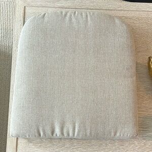 NWOT beige seat cushion